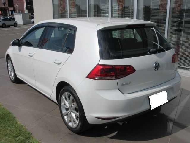 VolksWagen GOLF 2013-12 12992-3