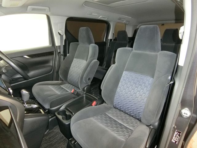 Toyota VELLFIRE 2017-04 5354-2