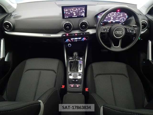 Audi Q2 2019-04 331573-9