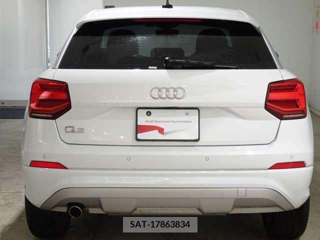Audi Q2 2019-04 331573-3