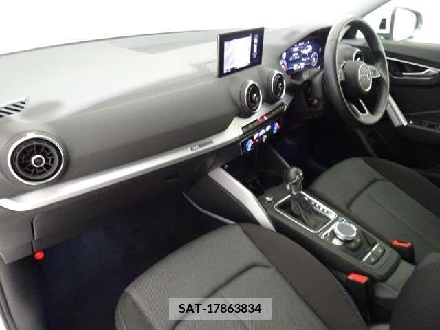 Audi Q2 2019-04 331573-10