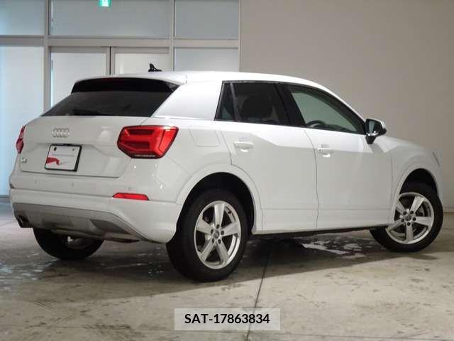 Audi Q2 2019-04 331573-1