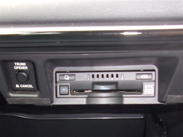 Toyota CROWN SEDAN 2020-01 2740-20