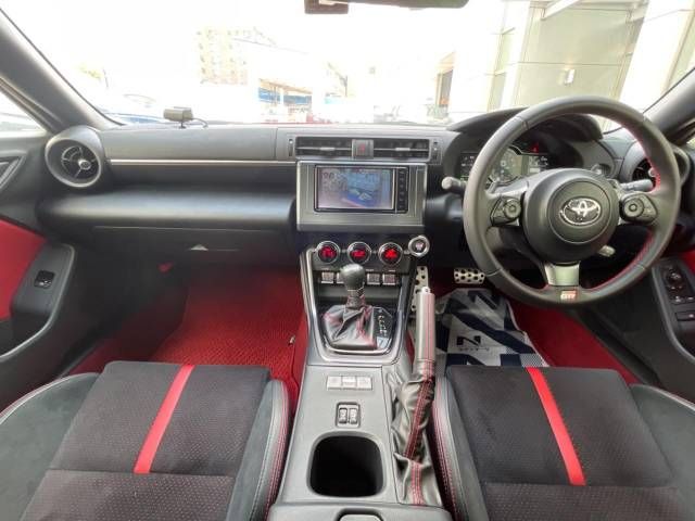 Toyota 86 2022-02 12297-1