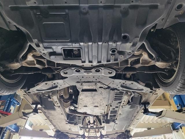 Nissan SKYLINE 2014-10 193167-10