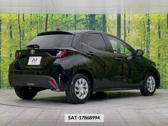 Toyota YARIS 2023-06 371450-17