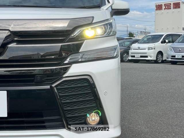 Toyota VELLFIRE 2017-04 344565-13