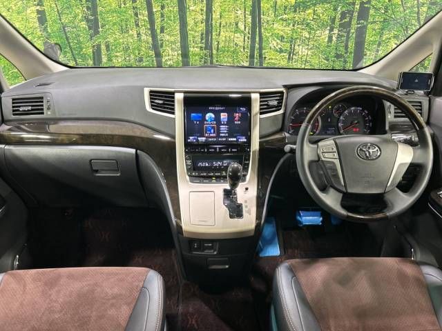 Toyota ALPHARD 2013-10 189082-1