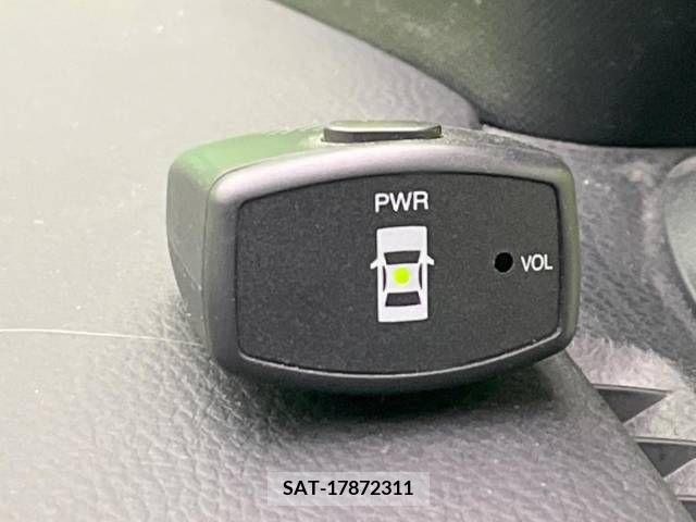 Toyota VOXY 2017-07 288918-5