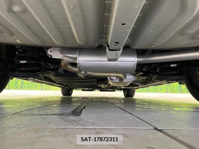 Toyota VOXY 2017-07 288918-19