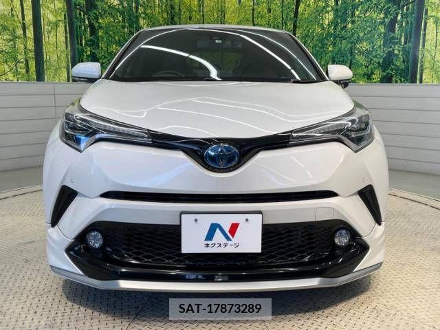 Toyota C-HR 2017-10 208770-14