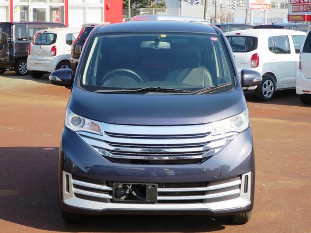 Nissan DAYZ 2014-02 17600-1
