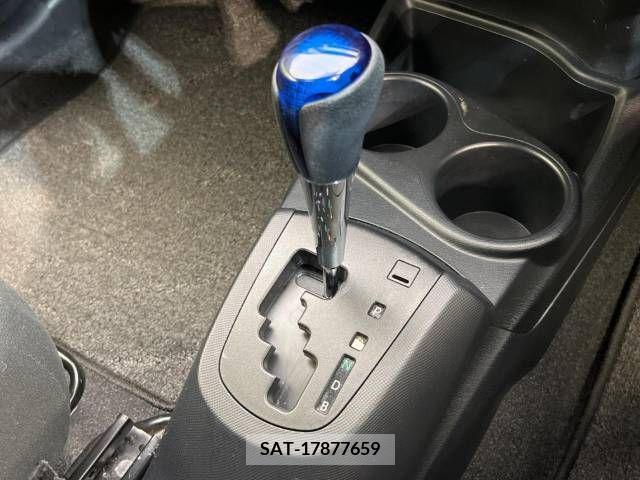 Toyota AQUA 2015-08 253285-18
