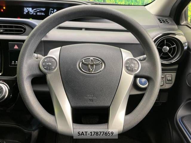 Toyota AQUA 2015-08 253285-11