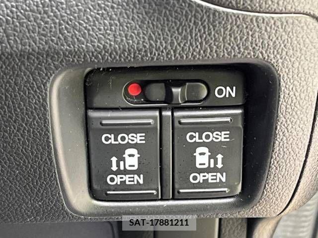 Honda N BOX CUSTOM 2015-09 306601-4