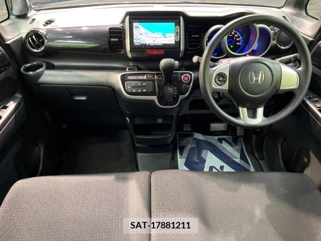 Honda N BOX CUSTOM 2015-09 306601-1