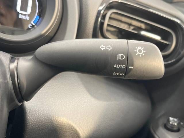 Toyota YARIS CROSS 2023-06 10942-7