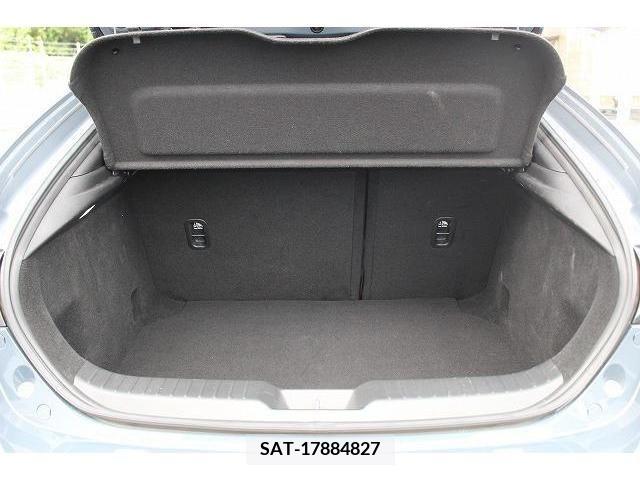 Mazda MAZDA3 2019-11 342986-17