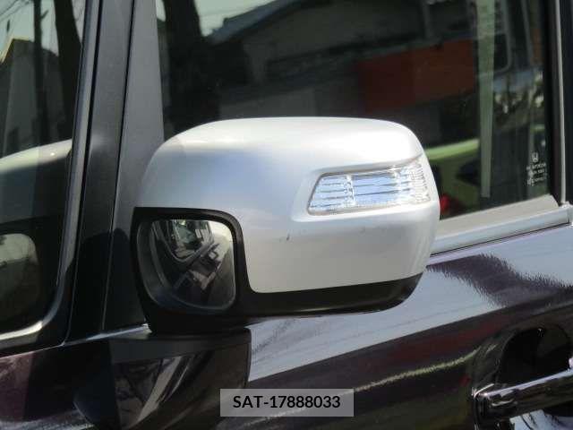 Honda N BOX CUSTOM 2016-11 236238-9