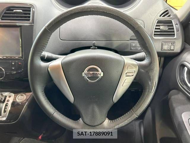 Nissan SERENA 2012-03 218137-11