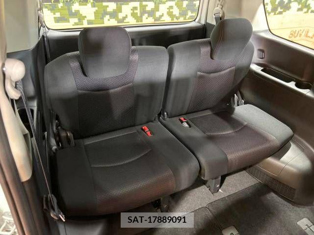 Nissan SERENA 2012-03 218137-10