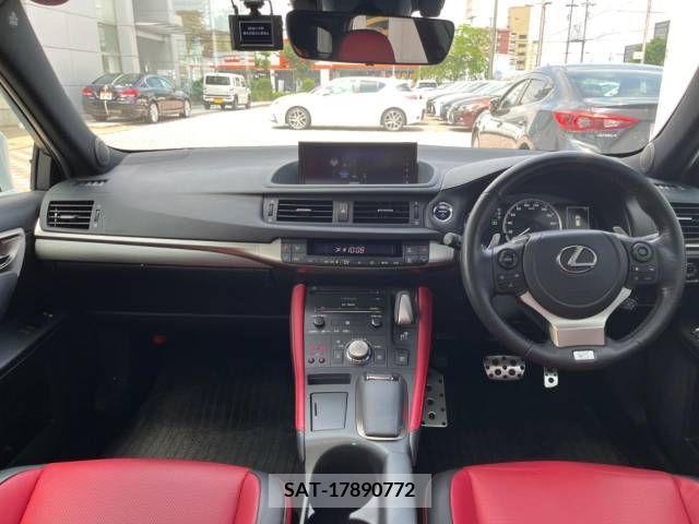 Lexus CT 2021-12 322644-1