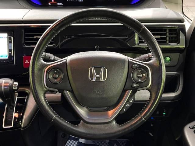 Honda e 2015-05 180980-12