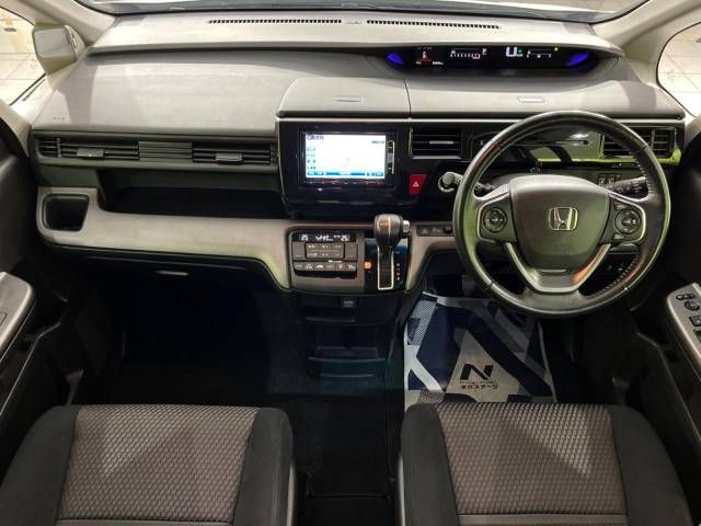 Honda e 2015-05 180980-1