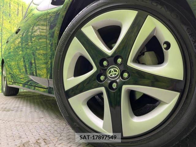 Toyota PRIUS 2016-06 238886-13