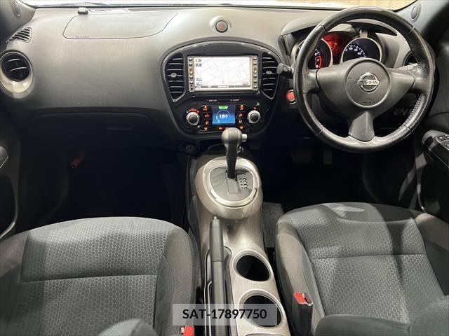 Nissan JUKE 2011-02 320462-1