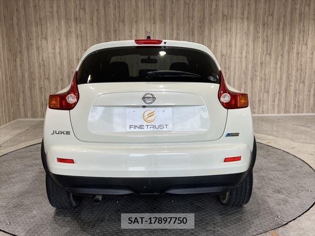 Nissan JUKE 2011-02 320462-18