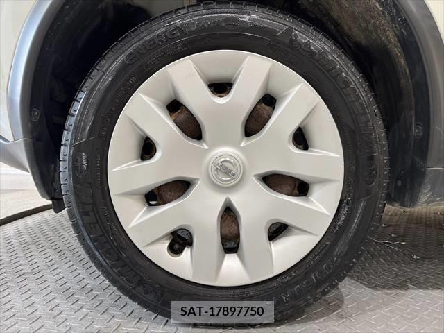 Nissan JUKE 2011-02 320462-13