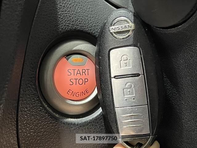Nissan JUKE 2011-02 320462-6