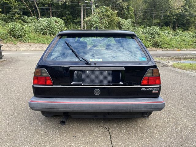VolksWagen GOLF 1987-12 24356-9