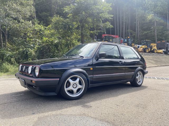VolksWagen GOLF 1987-12 24356-1