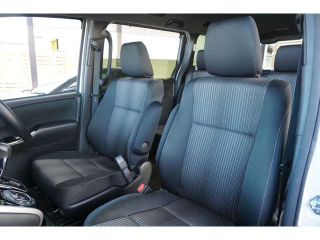 Toyota VOXY 2018-09 4464-16