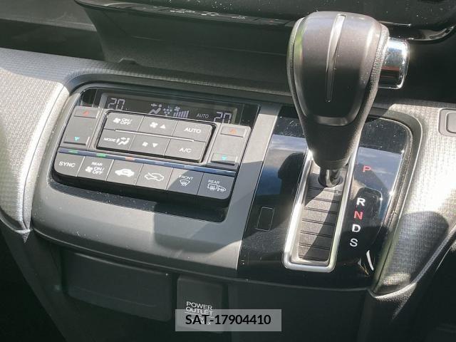 Honda e 2015-10 343186-24
