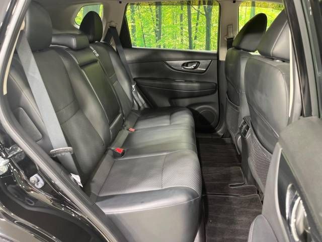Nissan X-TRAIL 2014-08 17427-9