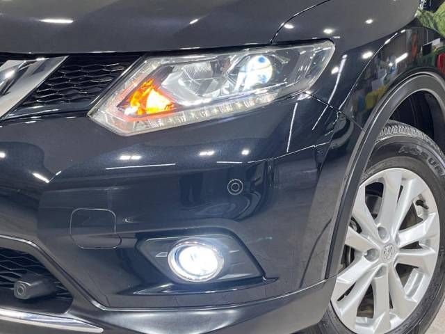 Nissan X-TRAIL 2014-08 17427-12