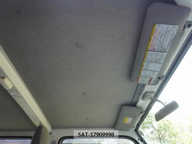 Mazda TITAN 2018-09 243176-24