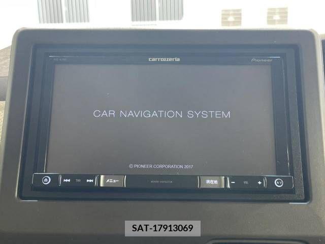 Honda N BOX 2018-07 278438-2