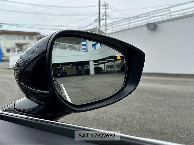 Mazda MAZDA3 2019-11 220613-7
