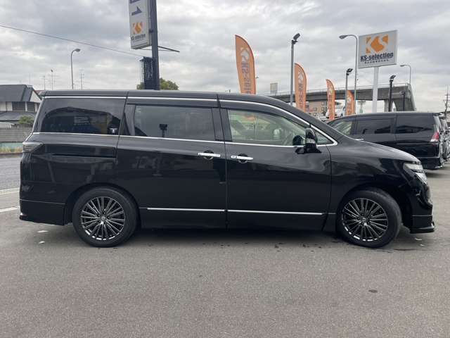 Nissan ELGRAND 2015-06 194317-5