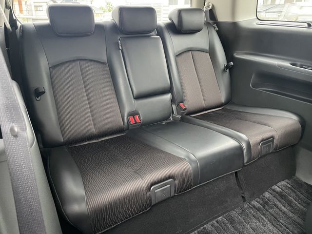 Nissan ELGRAND 2015-06 194317-18
