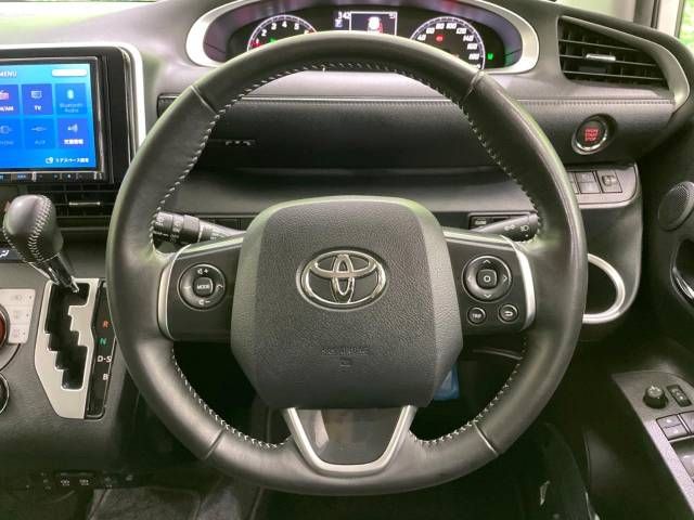 Toyota SIENTA 2021-02 182288-12