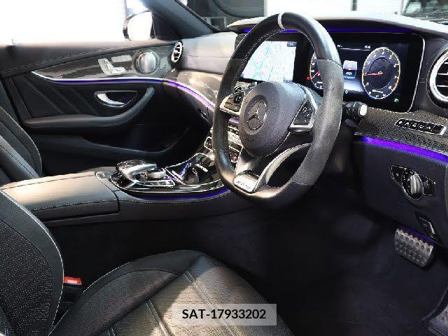 Amg E-CLASS 2017-07 206618-11
