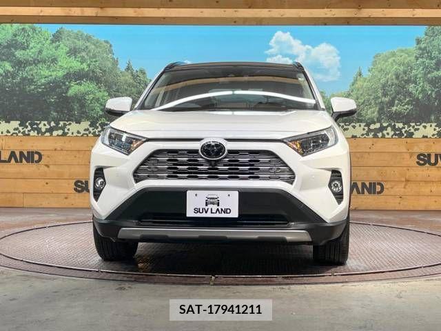 Toyota RAV4 2021-03 216117-14