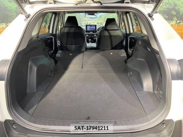 Toyota RAV4 2021-03 216117-10