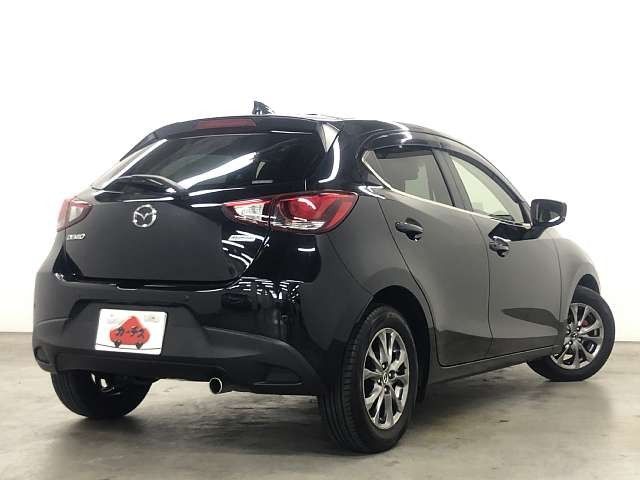 Mazda DEMIO 2018-01 23967-2