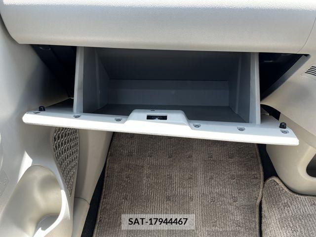 Toyota PASSO 2017-02 281240-9